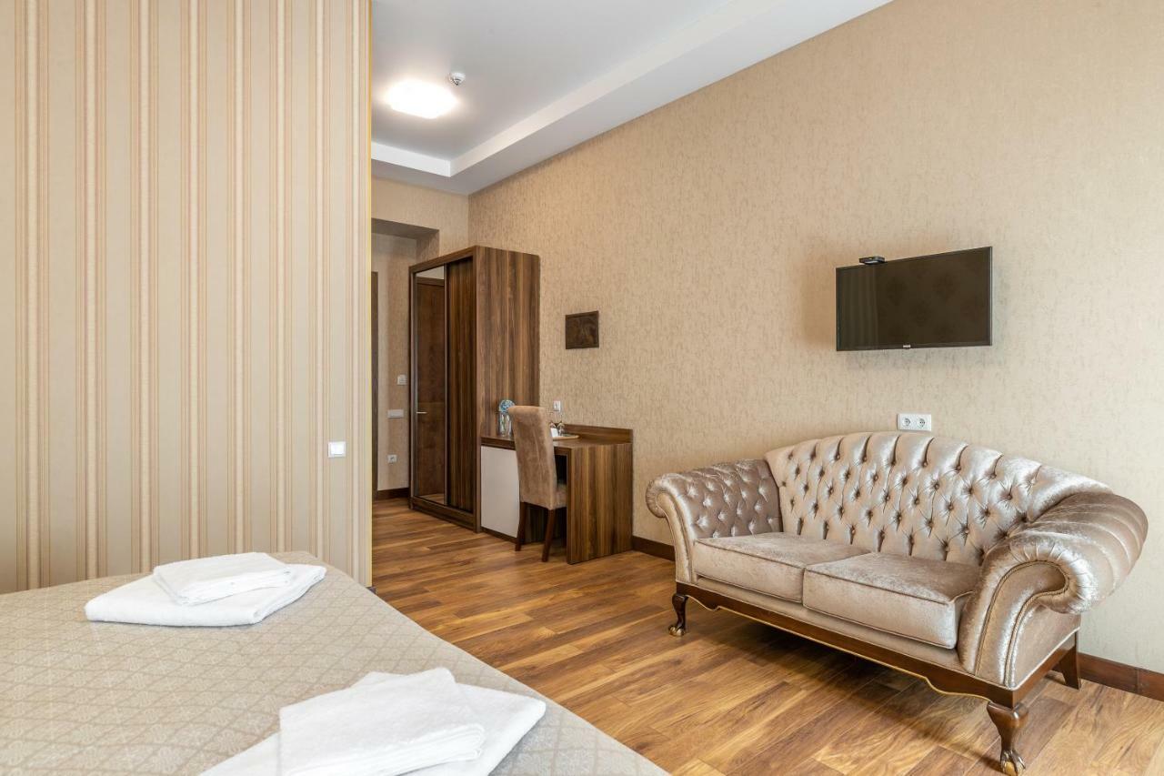 Ornament Hotel Tbilisi Exterior foto